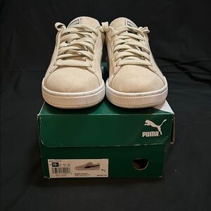 Puma Suede Classic Beige Sneakers